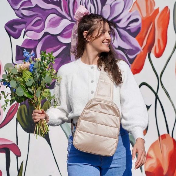 Crossbody backpack - Picture 2 of 7